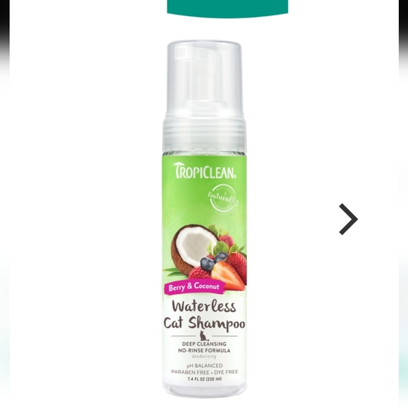 TropiClean - Waterless Cat Shampoo- Berry & Coconut